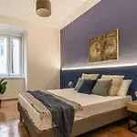 Elegante Da 6 Blu&oro Apartment