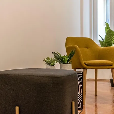 Appartement Elegante Da 6 Blu&oro Trieste