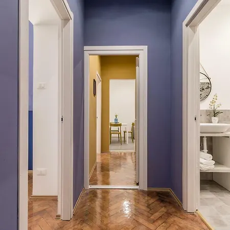 Appartement Elegante Da 6 Blu&oro Trieste