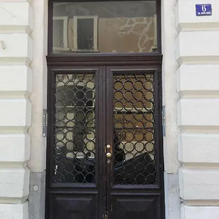 Appartement Elegante Da 6 Blu&oro *